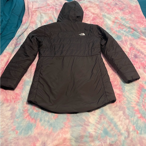 Girls north face reversible jacket XL (18) - Picture 7 of 9